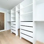 Apartamento Sauna, Balcony, Underground Parking, 2br, 90m2