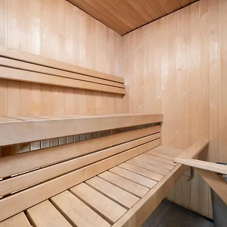 Sauna, Balcony, Underground Parking, 2br, 90m2 Appartamento *