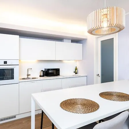 Sauna, Balcony, Underground Parking, 2br, 90m2 公寓 *