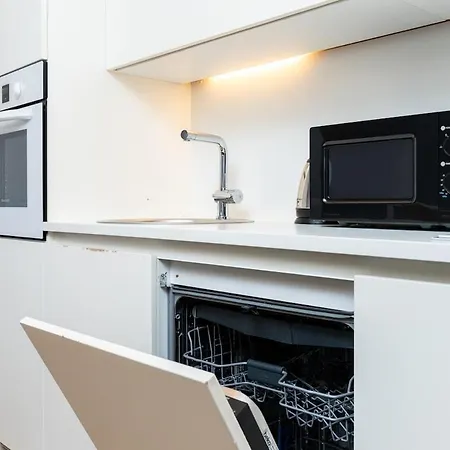 Апартаменты Sauna, Balcony, Underground Parking, 2br, 90m2